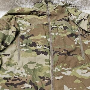 U.S. Military Jacket Gen Ill Level 4 ECWCS Wind Cold Weather Large-Regular